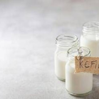 Kefir superfood o moda del momento? Bassetti: "Ecco cosa dice davvero la scienza"