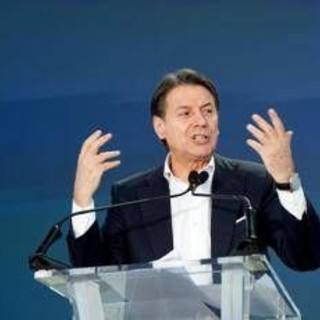 M5S, Conte sfida Meloni e punta a Palazzo Chigi: "Non indietreggeremo di un millimetro" M5S, Conte sfida Meloni e punta a Palazzo Chigi: "Non indietreggeremo di un millimetro"