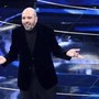Dono di Natale da Checco Zalone, stasera videomessaggio su Mediaset a reti unificate