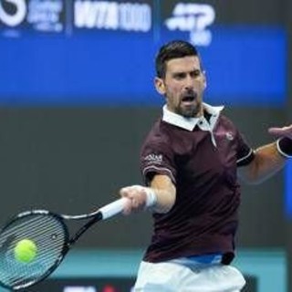 Medvedev squalificato: Djokovic in finale a Pechino