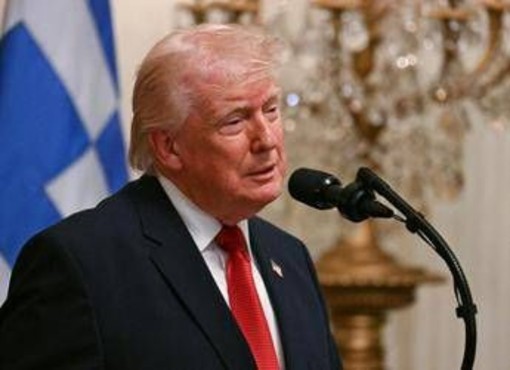 Iran-Usa, Trump concede altri 10 giorni: "Fino al 6 aprile non attacco centrali" Iran-Usa, Trump concede altri 10 giorni: "Fino al 6 aprile non attacco centrali"