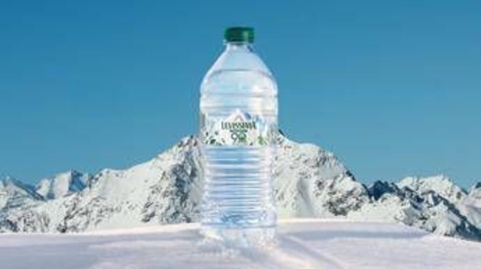 Acqua: radici alpine e sguardo al futuro, Levissima compie 90 anni Acqua: radici alpine e sguardo al futuro, Levissima compie 90 anni