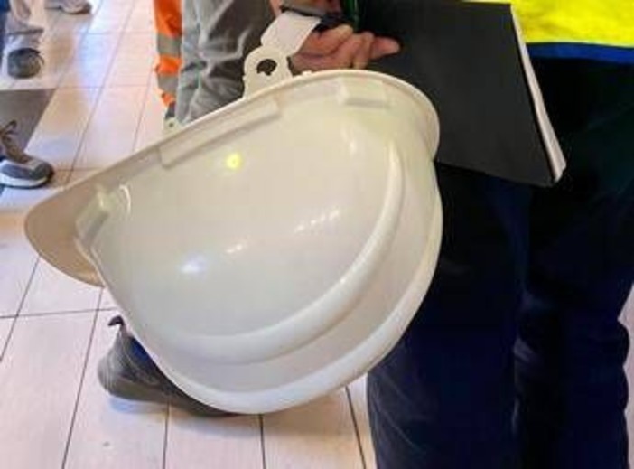 Firenze, incidente nel cantiere dell'Alta Velocità: un morto e un ferito Firenze, incidente nel cantiere dell'Alta Velocità: un morto e un ferito