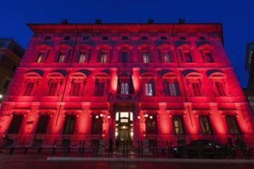 Giornata mondiale sclerosi multipla, l'Italia si illumina di rosso Giornata mondiale sclerosi multipla, l'Italia si illumina di rosso