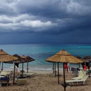 Arriva il ribaltone termico, ultima fiammata poi giù le temperature: le previsioni meteo Arriva il ribaltone termico, ultima fiammata poi giù le temperature: le previsioni meteo
