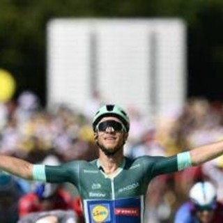 Tour de France, italiano Milan vince ottava tappa in volata. Pogacar resta in maglia gialla Tour de France, italiano Milan vince ottava tappa in volata. Pogacar resta in maglia gialla