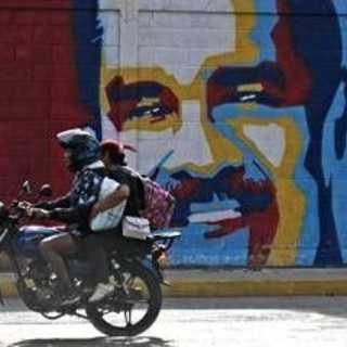 Venezuela, Trump chiude era di Maduro: gli scenari. Caracas: "Ci difenderemo" Venezuela, Trump chiude era di Maduro: gli scenari. Caracas: "Ci difenderemo"