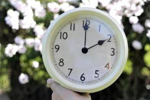 Ora legale in Italia, quando arriva e come cambiano orologi Ora legale in Italia, quando arriva e come cambiano orologi