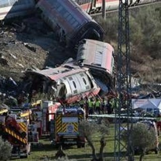Spagna, tragedia ferroviaria irrompe nella campagna elettorale: nuova grana per Sanchez a un mese dal voto