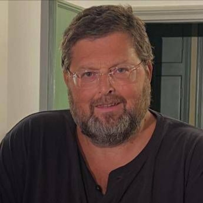 Adinolfi: &quot;Wokismo e islamismo, ecco l'alleanza che minaccia l'Occidente&quot;