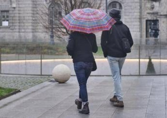 Maltempo oggi sull'Italia, piogge e temporali: è allerta