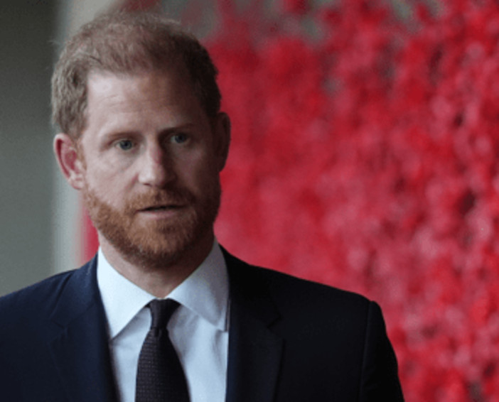 Harry torna a casa con la famiglia, incontrerà William? L'ipotesi e il desiderio Harry torna a casa con la famiglia, incontrerà William? L'ipotesi e il desiderio