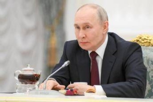 Ucraina, l'analisi di Putin: "Crisi colpa di errore sistemico dei Paesi occidentali" Ucraina, l'analisi di Putin: "Crisi colpa di errore sistemico dei Paesi occidentali"