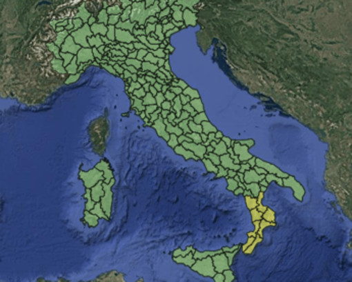 Maltempo, allerta meteo gialla per temporali sulla Calabria alla vigilia di Ferragosto: ore contate per il caldo africano Maltempo, allerta meteo gialla per temporali sulla Calabria alla vigilia di Ferragosto: ore contate per il caldo africano