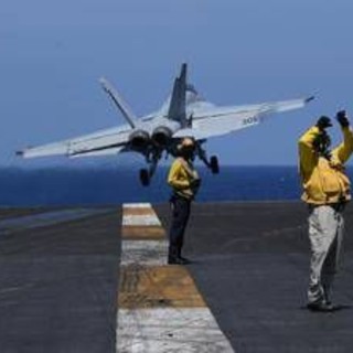 Iran, Usa inviano dispiegamento aereo più grande da invasione Iraq del 2003