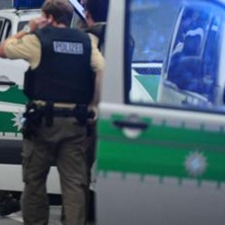 Germania, due persone uccise in una scuola nel Brandeburgo: arrestato sospetto Germania, due persone uccise in una scuola nel Brandeburgo: arrestato sospetto
