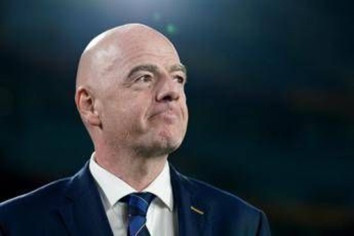Mondiale ai privati, la Fifa chiede scusa per gli "errori commessi" ma rilancia il "pieno sostegno" a Infantino