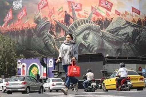 Iran, Trump: "Guerra finirà dopo elezioni o forse prima"