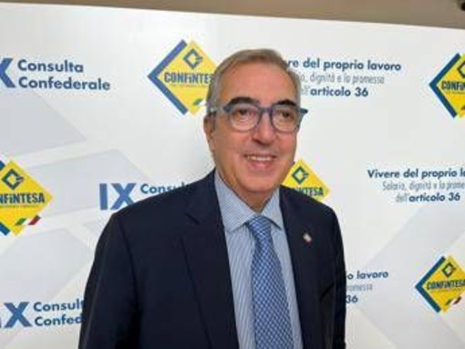 Lavoro, Gasparri (FI): "Politica deve ascoltare a 360 gradi le forze sociali" Lavoro, Gasparri (FI): "Politica deve ascoltare a 360 gradi le forze sociali"