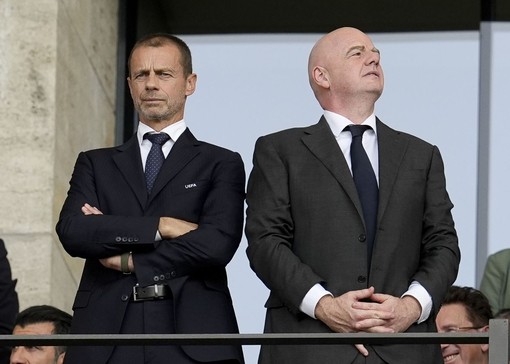 Uefa compatta “Il calcio non si vende, non parteciperemo alle competizioni Fifa” Uefa compatta “Il calcio non si vende, non parteciperemo alle competizioni Fifa”