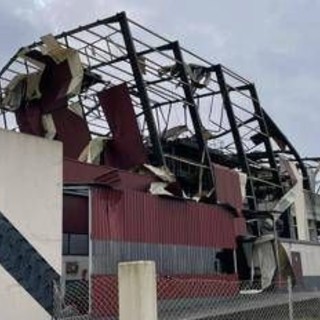 Portogallo, sale a 5 bilancio del morti per la tempesta Kristin Portogallo, sale a 5 bilancio del morti per la tempesta Kristin