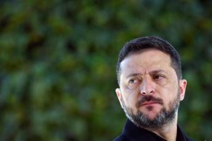 L'aereo di Zelensky "ha rischiato di essere colpito da un drone in volo per Oslo"