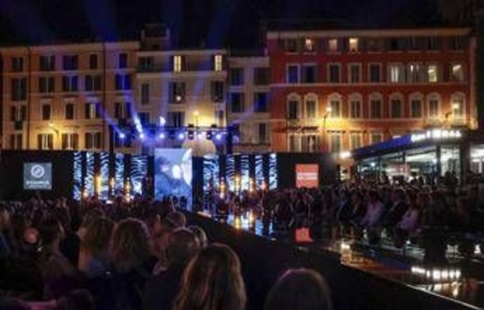 'Fashion & Talents', a piazza di Spagna VIII sfilata-evento di ECampus e Accademia del Lusso 'Fashion & Talents', a piazza di Spagna VIII sfilata-evento di ECampus e Accademia del Lusso