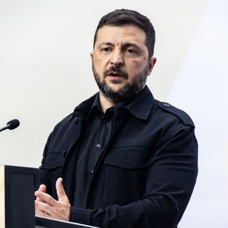 Ucraina, Zelensky “Drone russo ha colpito centrale stoccaggio di Cernobyl”