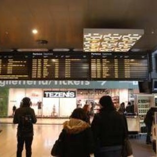 Sciopero oggi, venerdì 2 ottobre: treni, scuola e sanità a rischio. Il calendario delle proteste Sciopero oggi, venerdì 2 ottobre: treni, scuola e sanità a rischio. Il calendario delle proteste