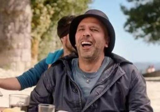 Checco Zalone inarrestabile, Buen Camino verso record di Avatar