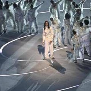 Milano Cortina, Ghali censurato nella cerimonia? Polemica social non si ferma