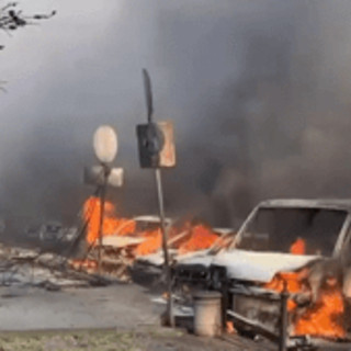 Ucraina, bombe su Kiev: 2 feriti. Raid russo su centro commerciale: i morti salgono a 5