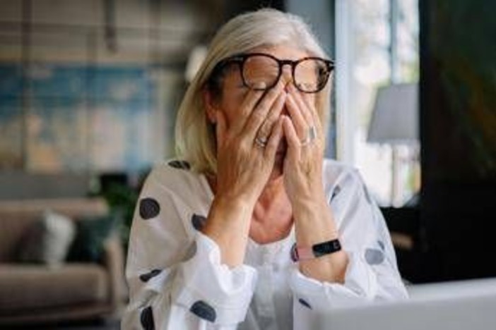 Menopausa, l'indagine: "Cade il tabù ma una donna su 3 nasconde i sintomi"