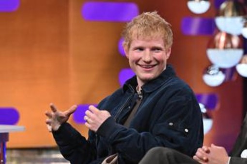 Ed Sheeran nei guai per l'auto d'epoca, multa per la Aston Martin senza assicurazione Ed Sheeran nei guai per l'auto d'epoca, multa per la Aston Martin senza assicurazione