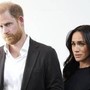 Harry e Meghan, i figli cambiano scuola dopo due giorni: "Nuova valutazione per sicurezza pubblica" Harry e Meghan, i figli cambiano scuola dopo due giorni: "Nuova valutazione per sicurezza pubblica"