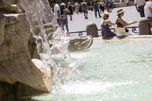 Caldo a Roma, il meteorologo: "Quarta ondata non se ne andrà prima di Ferragosto" Caldo a Roma, il meteorologo: "Quarta ondata non se ne andrà prima di Ferragosto"