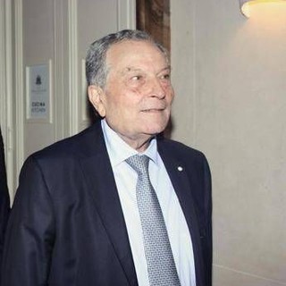 Addio a Francesco Tomasello, Sinch: "Neurochirurgo di eccellenza, profondo cordoglio" Addio a Francesco Tomasello, Sinch: "Neurochirurgo di eccellenza, profondo cordoglio"