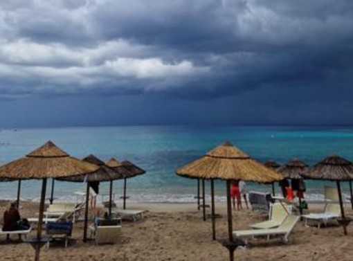 Arriva il ribaltone termico, ultima fiammata poi giù le temperature: le previsioni meteo Arriva il ribaltone termico, ultima fiammata poi giù le temperature: le previsioni meteo