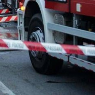 Tamponamento fra tre camion sull'A1, autista muore intrappolato tra le lamiere