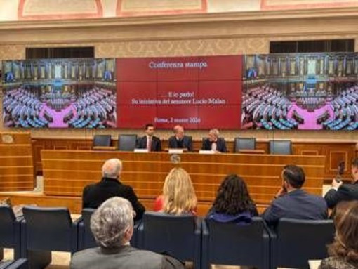 Pro Vita lancia campagna 'E io Parlo!': "Cdx modifichi 'norma bavaglio' su affissioni" Pro Vita lancia campagna 'E io Parlo!': "Cdx modifichi 'norma bavaglio' su affissioni"