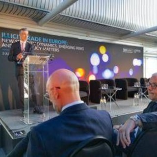 Bird (Kpmg): "Cresce illecito Ue, +20% sigarette contraffatte"