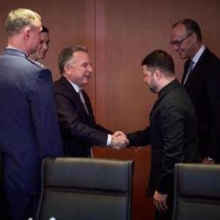 Ucraina, oggi nuovo vertice a Berlino. Witkoff: &quot;Molti progressi con Zelensky&quot;