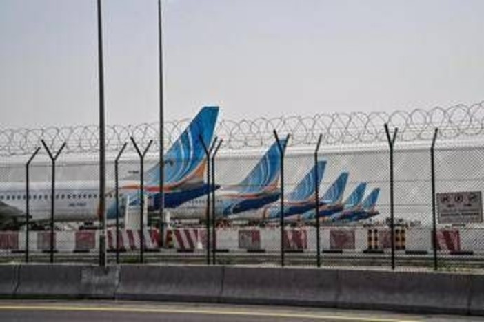 Iran, manager italiana bloccata a Dubai: "Stanotte allarme missili, nessuna informazione ufficiale" Iran, manager italiana bloccata a Dubai: "Stanotte allarme missili, nessuna informazione ufficiale"