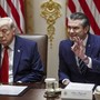Usa senza armi e munizioni, Trump se la prende con Hegseth: lo scontro e la smentita Usa senza armi e munizioni, Trump se la prende con Hegseth: lo scontro e la smentita