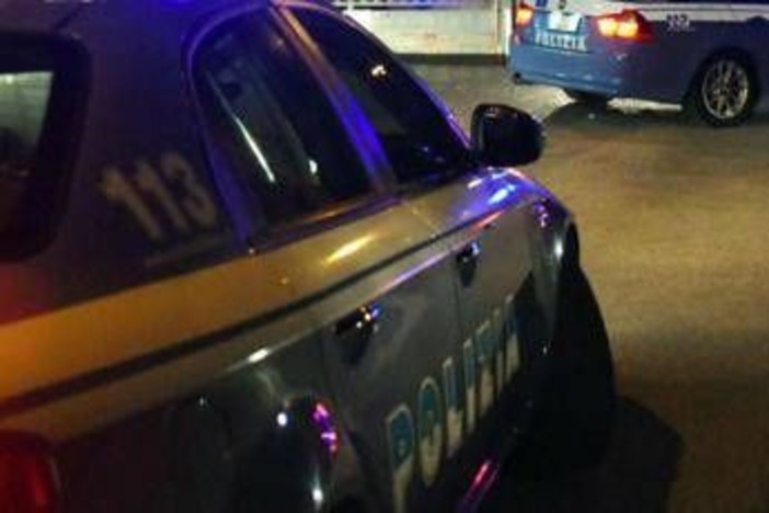 Cosenza, violento scontro tra due auto in galleria: due morti e un ferito