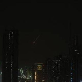 Iran, manager bloccato a Milano: "A Dubai c'è la mia famiglia, missili in area dove viviamo"