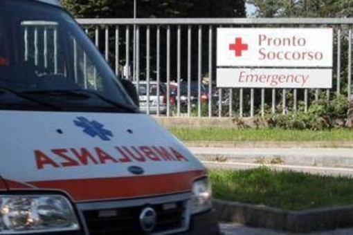 Prato, spari al pronto soccorso: ferito fuggitivo. Agente indagato per tentato omicidio Prato, spari al pronto soccorso: ferito fuggitivo. Agente indagato per tentato omicidio