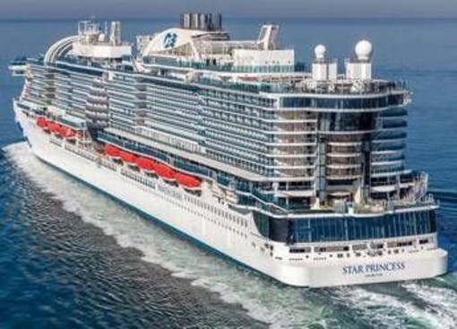 Epidemia 'virus dei crocieristi' su nave nei Caraibi: oltre 150 persone colpite Epidemia 'virus dei crocieristi' su nave nei Caraibi: oltre 150 persone colpite