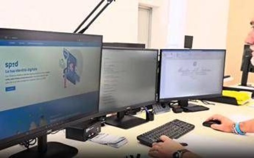 Bonus cultura con Spid irregolari, perquisizioni e sequestri in tutta Italia: denunciate 10 persone Bonus cultura con Spid irregolari, perquisizioni e sequestri in tutta Italia: denunciate 10 persone