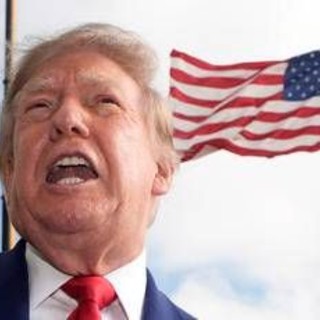 Trump blocca le sanzioni alla Russia, Zelensky accusa: "Nuovo favore a Putin"